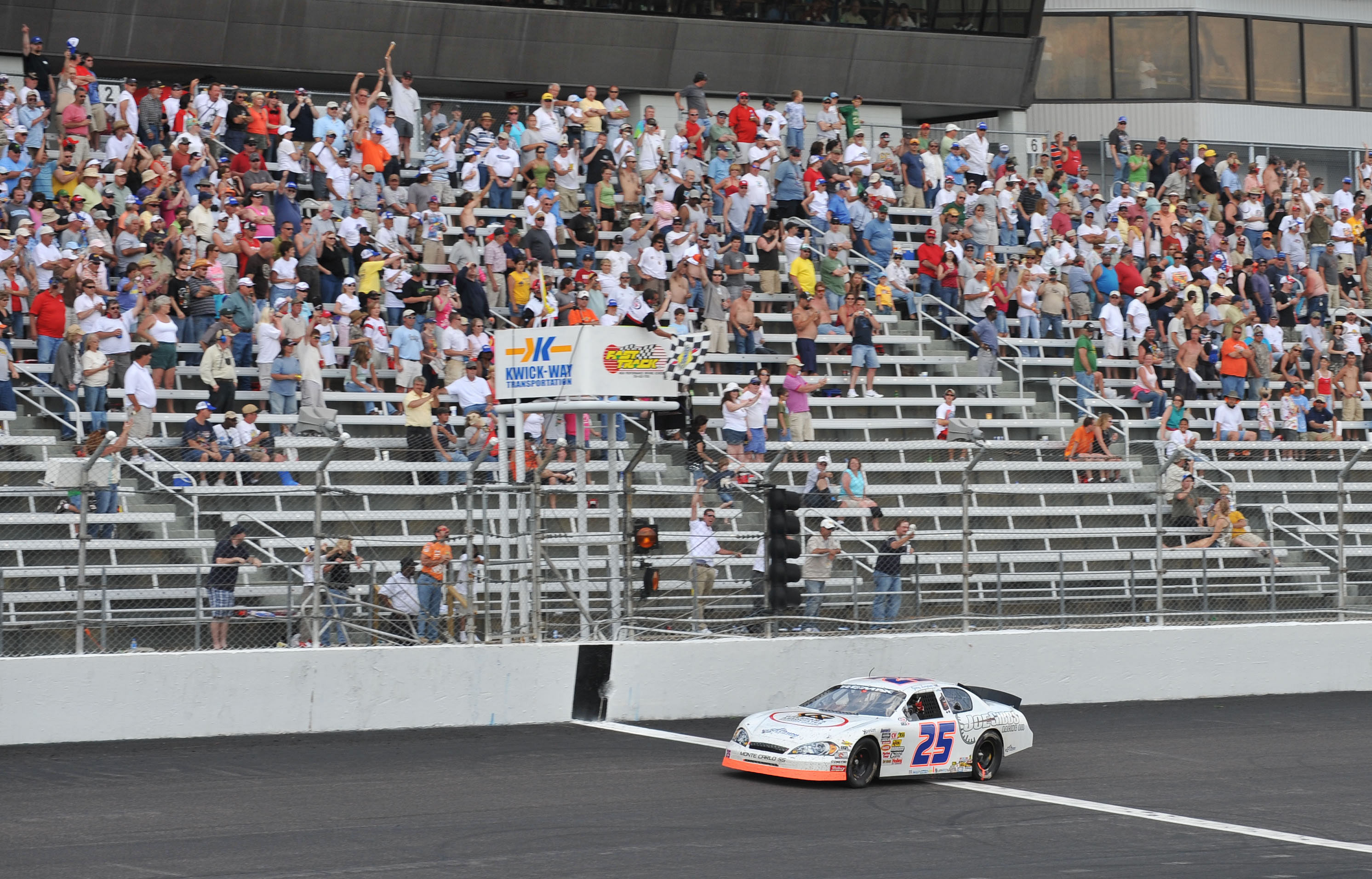 ARCA RE/MAX Series at Rockingham Speedway: Carolina 500 - Source: Imagn